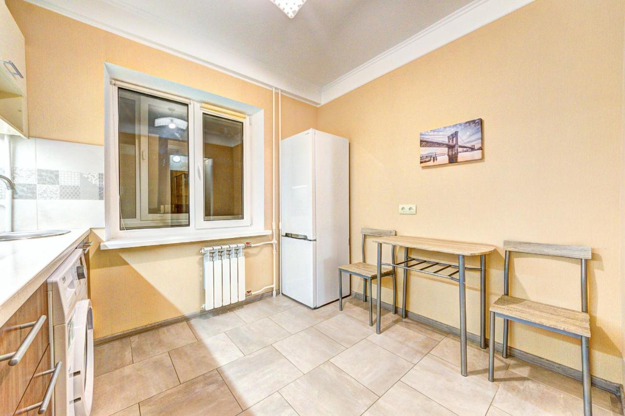 Apartments Near Ocean Plaza Druzhby Narodov Boulevard 8A Kiev Esterno foto